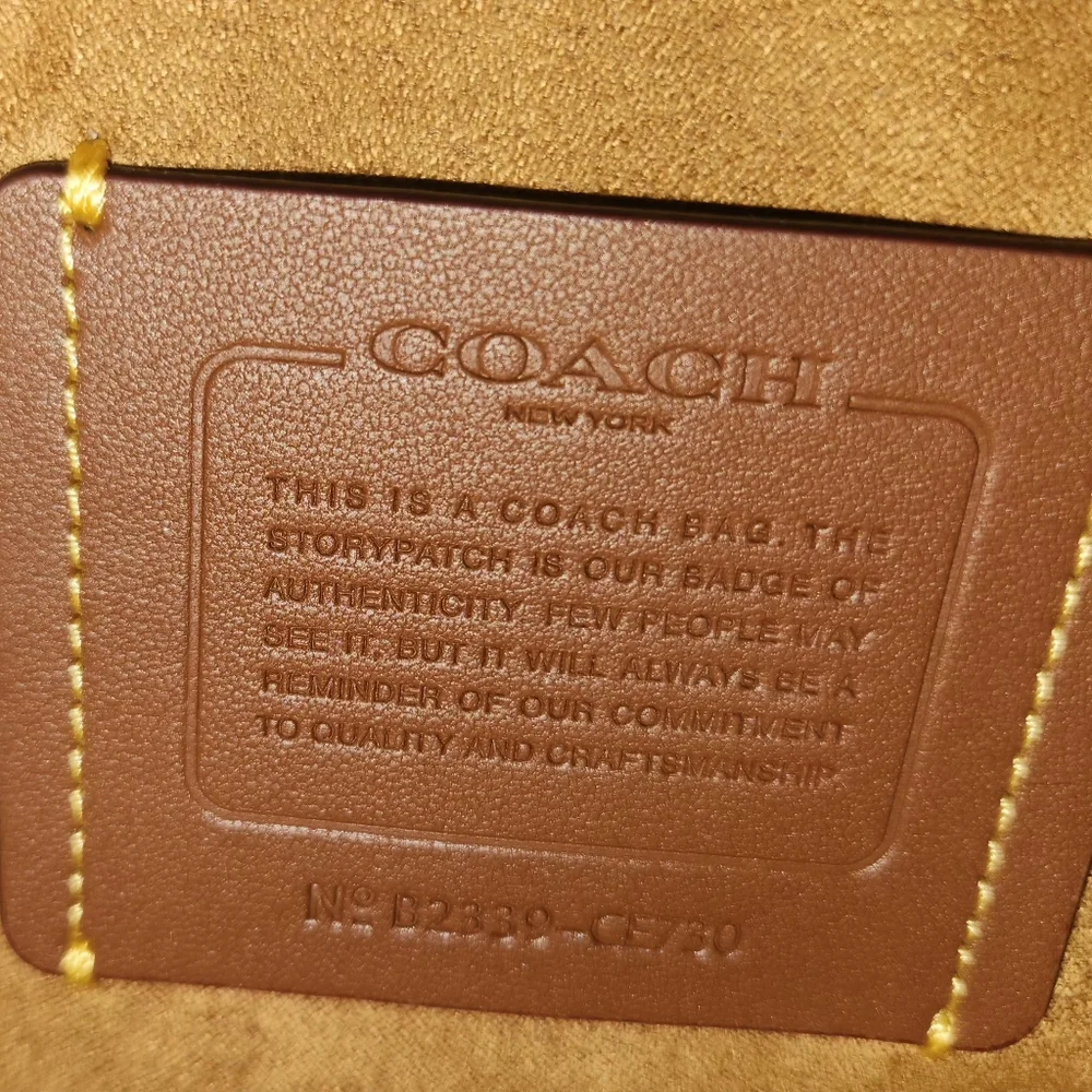 Coach Brooke Carryall - Picture 5 of 6